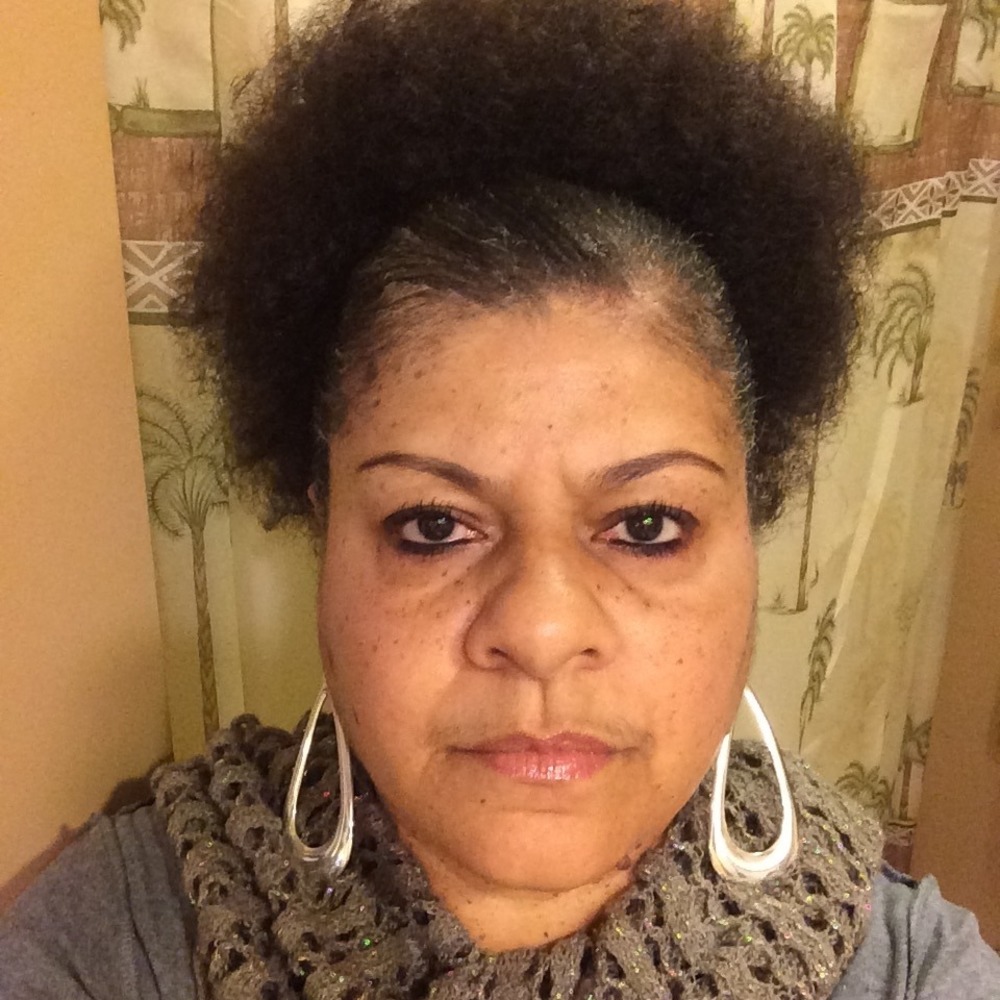 Meet your Posher, Carolyn